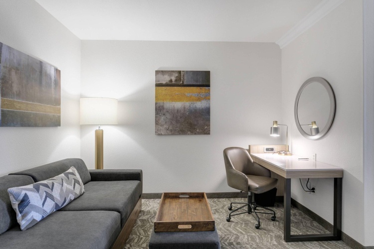 Double Suite