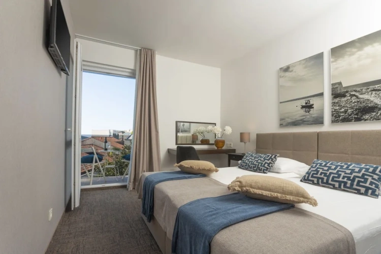 Classic Double room with balcony