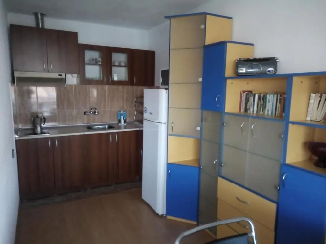 3 Bedrooms Apartment
