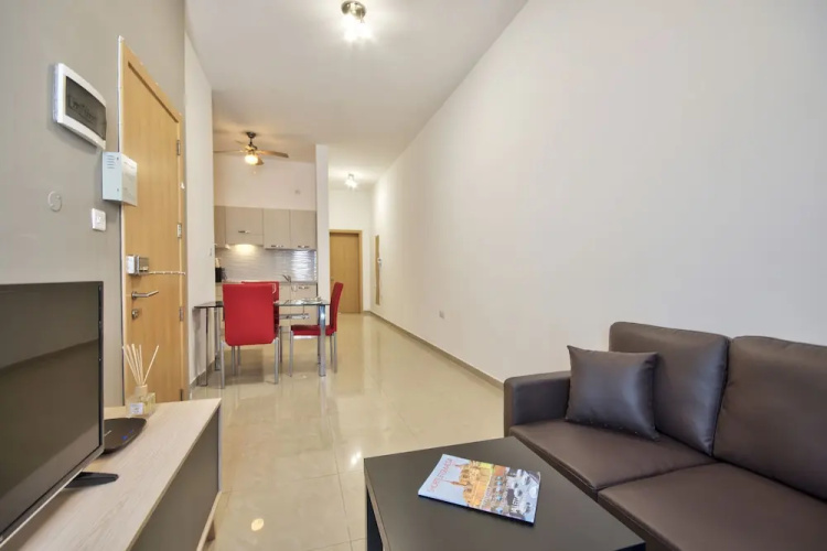 Off the Strand Gzira 1-bedroom