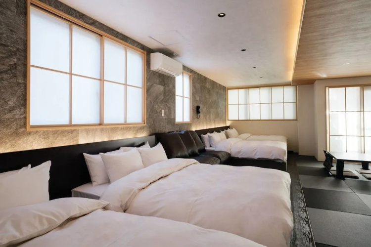 Weskii Hotel