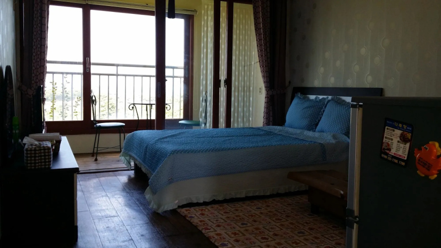 Jun House - Hostel