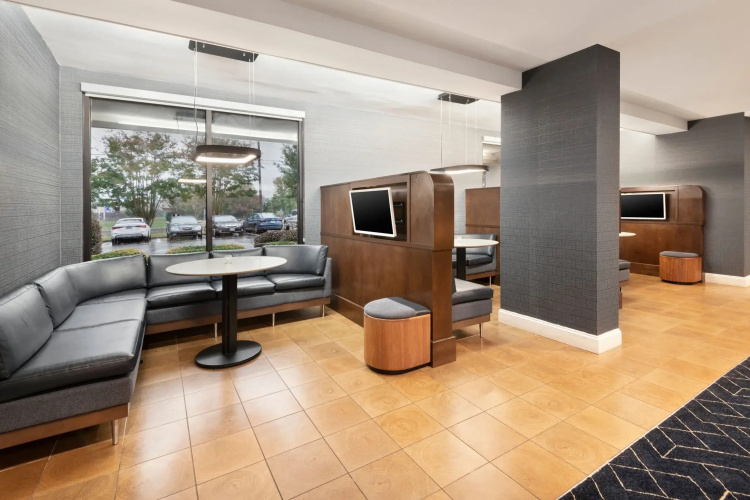 Courtyard by Marriott Burlington