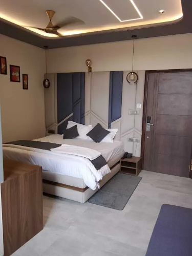 Hotel Sky Inn - Sikar