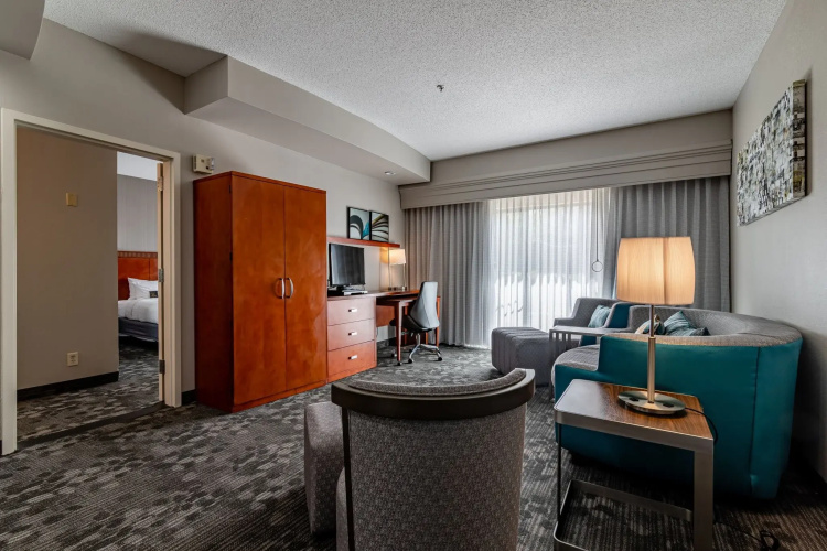 Courtyard by Marriott Brunswick
