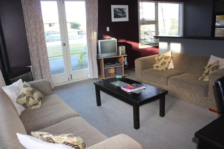 6 Denby Place