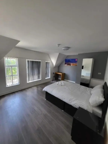 Avenue Apartments