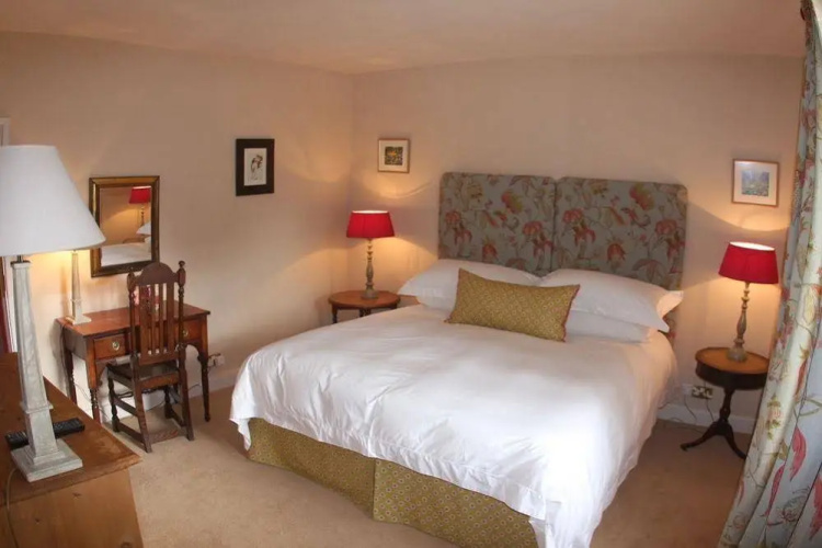 Brook Farm B&B