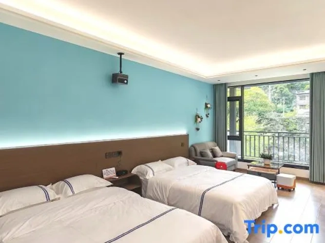 Deluxe Family room