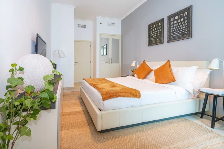 FantaStay Botanica Towers