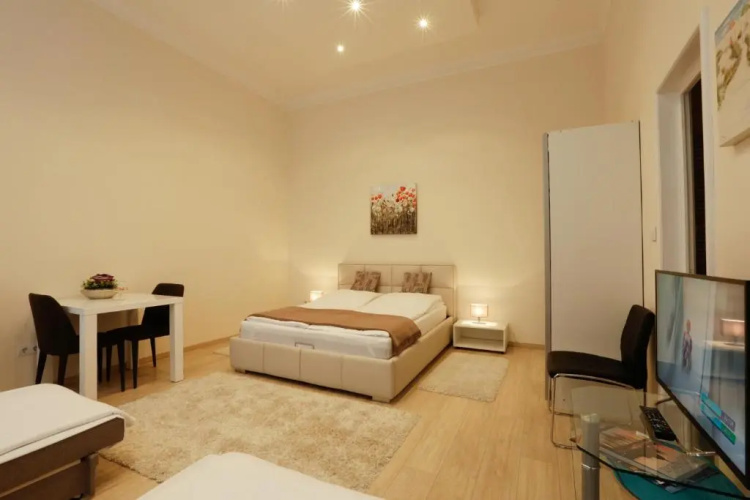 Budapest City Apartments For Groups