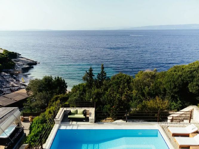 Anassa Mare