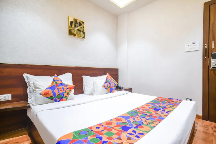 Fabhotel Awadhvue