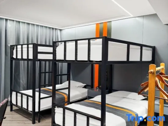 Standard Quintuple room
