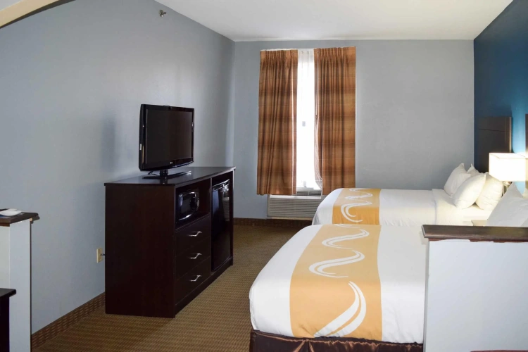 Quadruple Suite