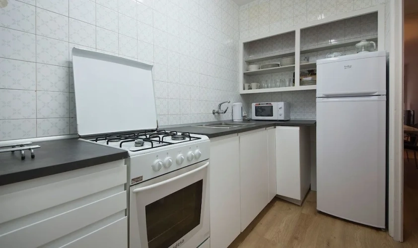 2 Bedrooms Apartment