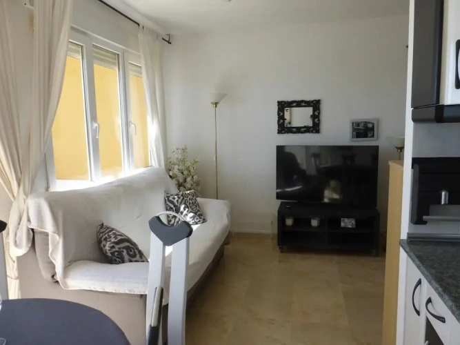 1 Bedroom Apartment with ocean view