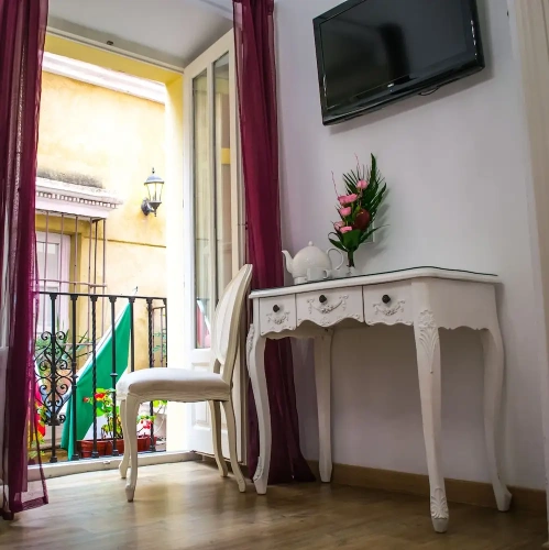Deluxe Twin room with city view