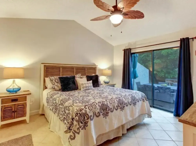 2594 Forest Ridge Drive