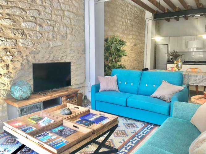 3 Bedrooms Apartment