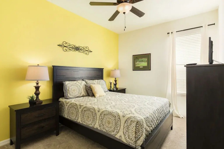 Executive  8 bed Pool & Spa Home Close To Disney, Davenport, US