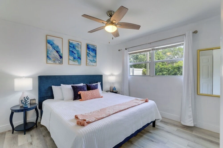 2 Bedrooms Apartment