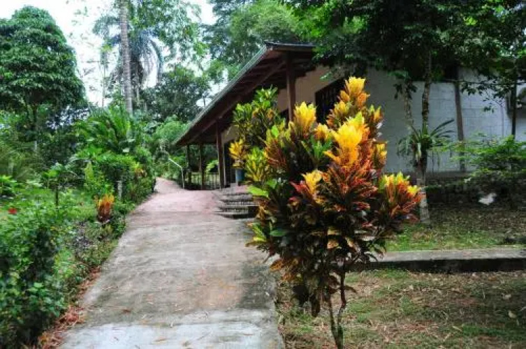Terra Luna Lodge