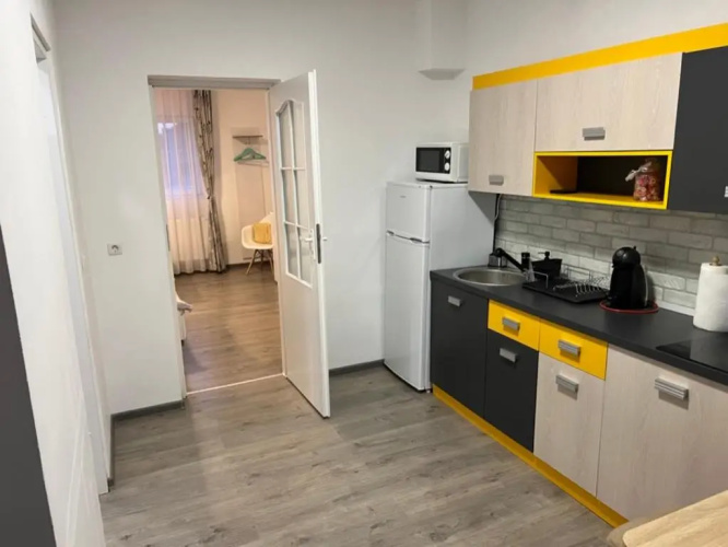 1-Beadroom Apartment with free parking