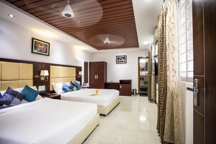 Hotel Rajmahal Inn