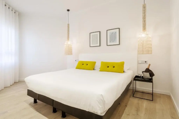 2 Bedrooms Luxury Apartment