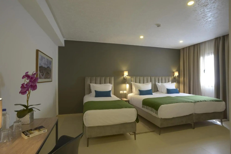 Maia Hotel Suites