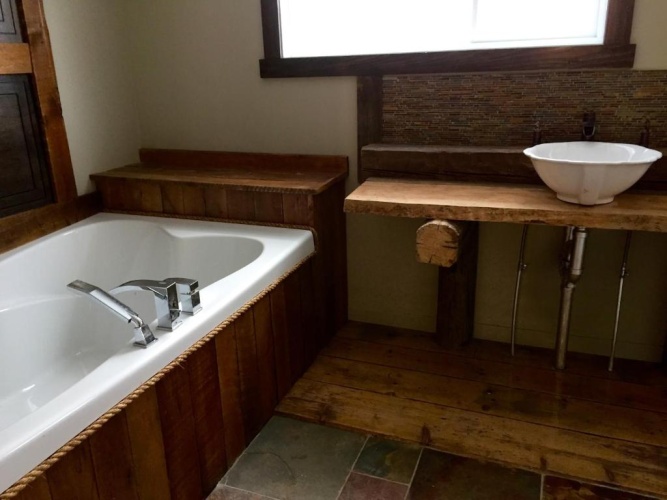 2 Bedrooms Chalet