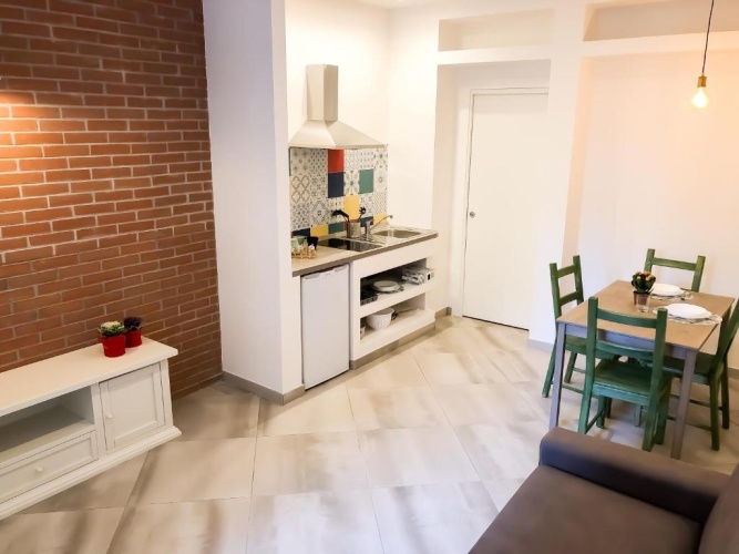 1 Bedroom Apartment