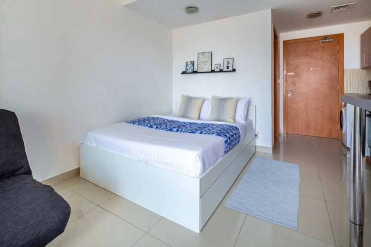 Stylish and Comfy Studio in Lakeside Impz!
