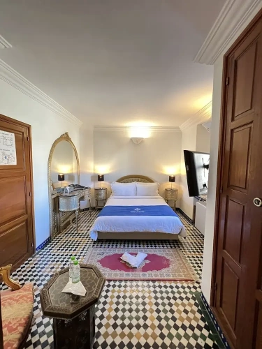 Standard Double room with city view