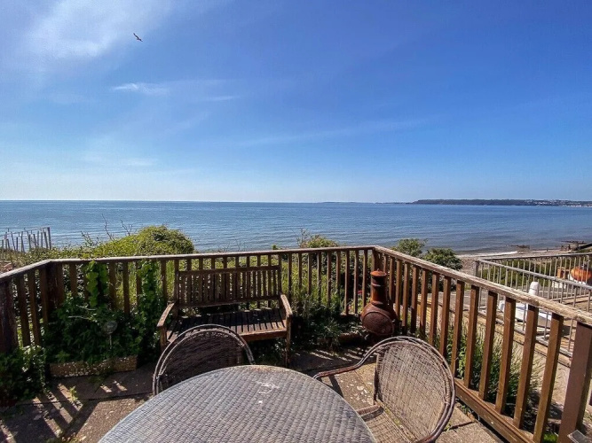 12 Waters Edge Chalet, Amroth