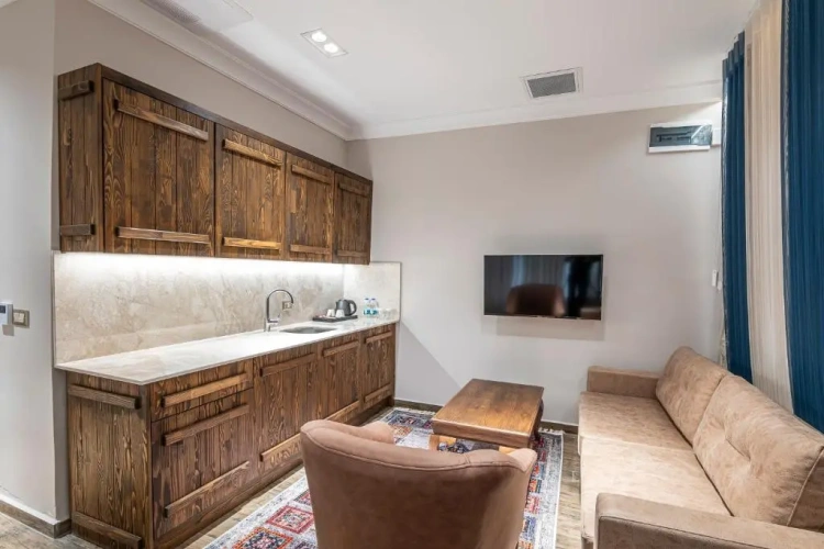Deluxe Suite