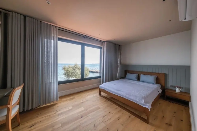 Deluxe Double room with balcony and with sea view