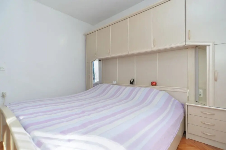 Apartment 1956