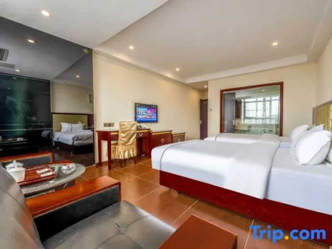 1 Bedroom Deluxe Suite