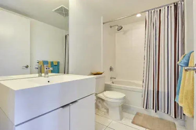 Executive Furnished Condos - Parade II