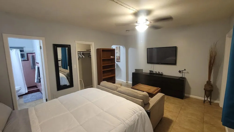 Air Way Motel