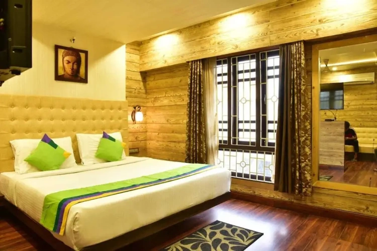 Royal room