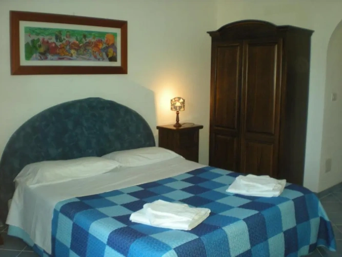 Standard Triple room with sea view
