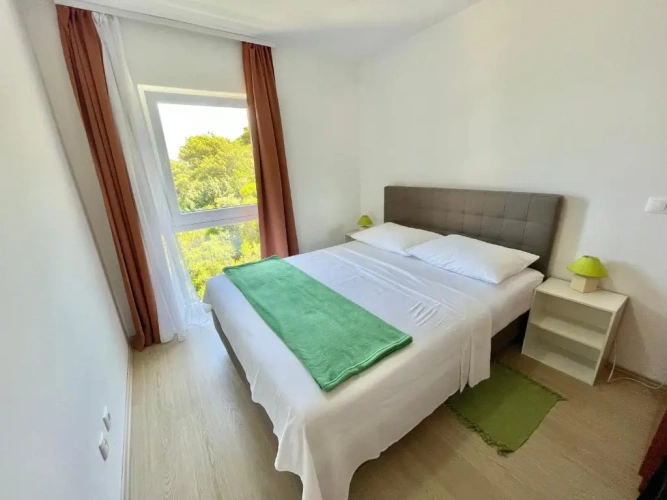 2 Bedrooms Apartment with balcony and with sea view