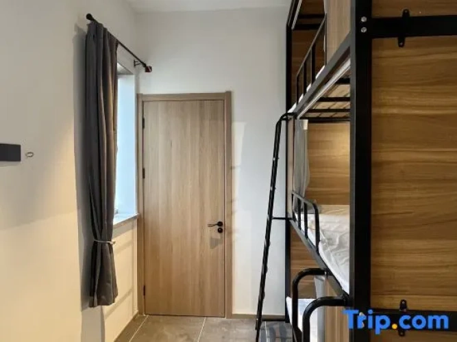 Standard Triple Family room