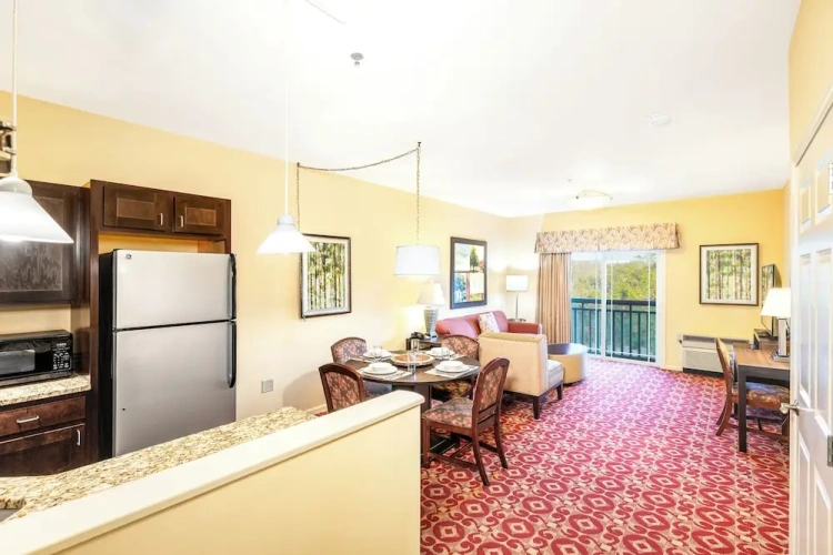 1 Bedroom Suite