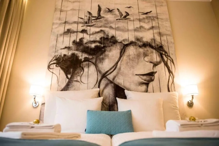 Standard Twin room with view