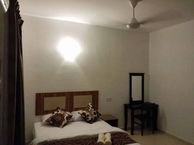 White Cottage Chalet