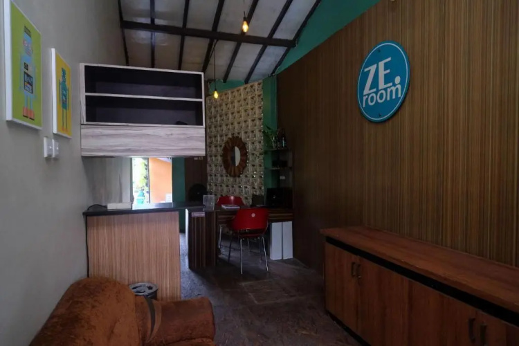 OYO 1162 ZE room